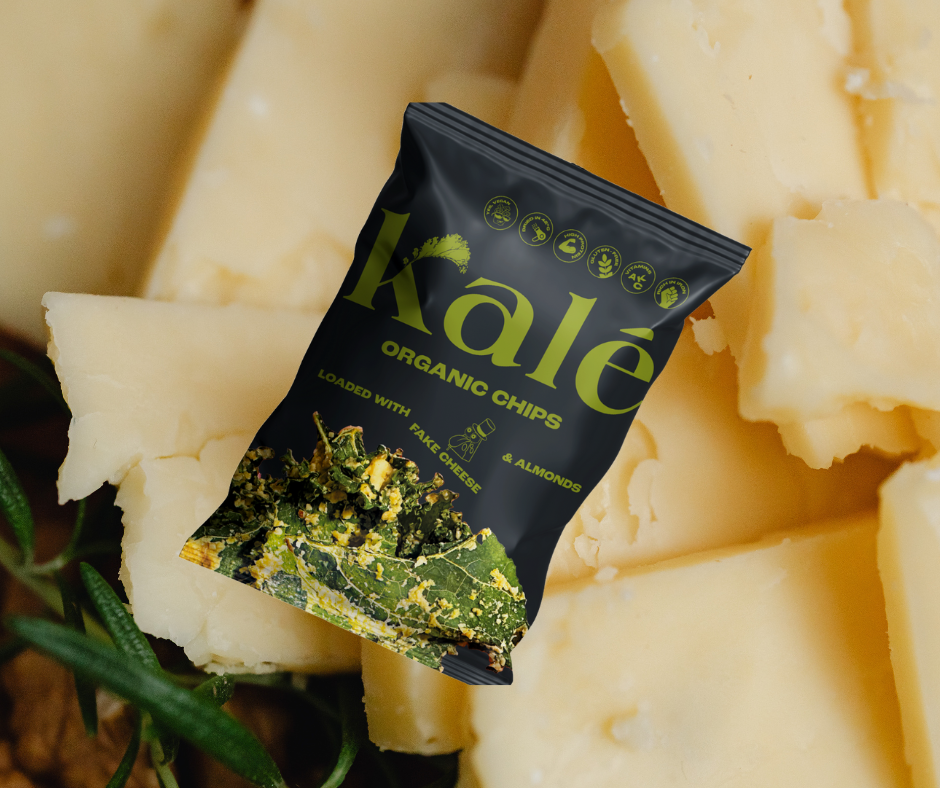 KALĒ KĀPOSTU ČIPSI AR VEGĀNĀ SIERA UN MANDEĻU GARŠU 45gr