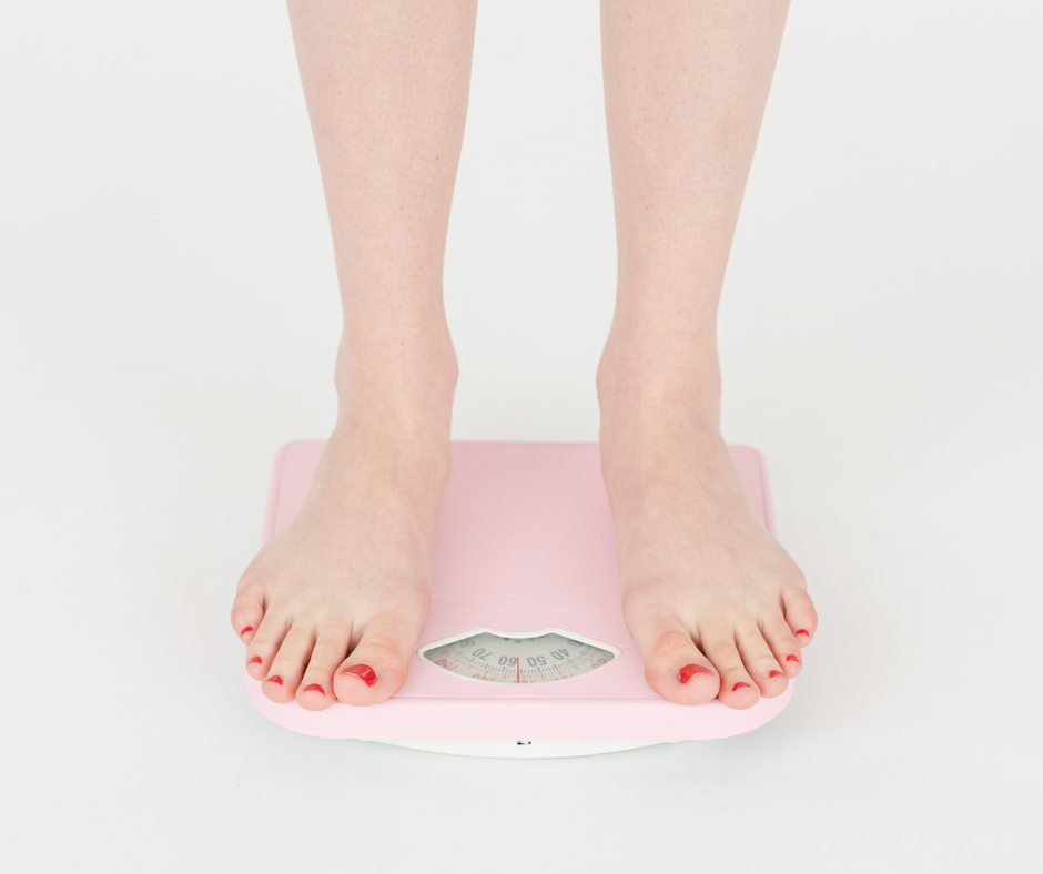 SVARA KONTROLEI - DIETISKO KOKTEIĻU KOMPLEKTS ICONFIT