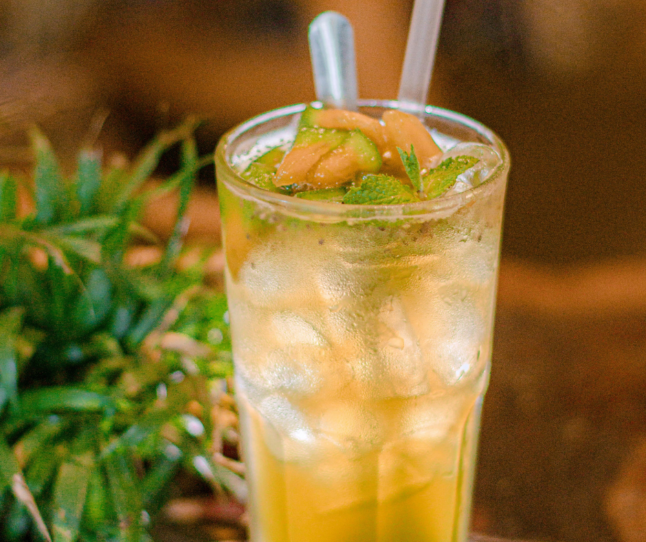 Maisījums dzērienu pagatavošanai BOLERO mint-lime zaļā ledus tēja (12x8gr)