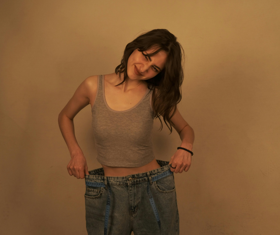 SVARA KONTROLE - DIĒTISKAIS VANIĻAS KOKTEILIS + L-KARNITĪTS AR ZAĻO TĒJU ICONFIT